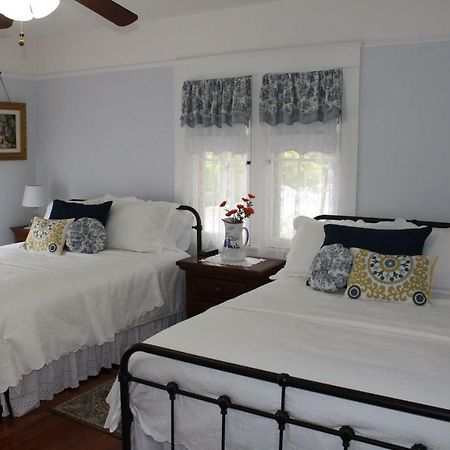 Lady Geneva Bed & Breakfast Medford Ngoại thất bức ảnh