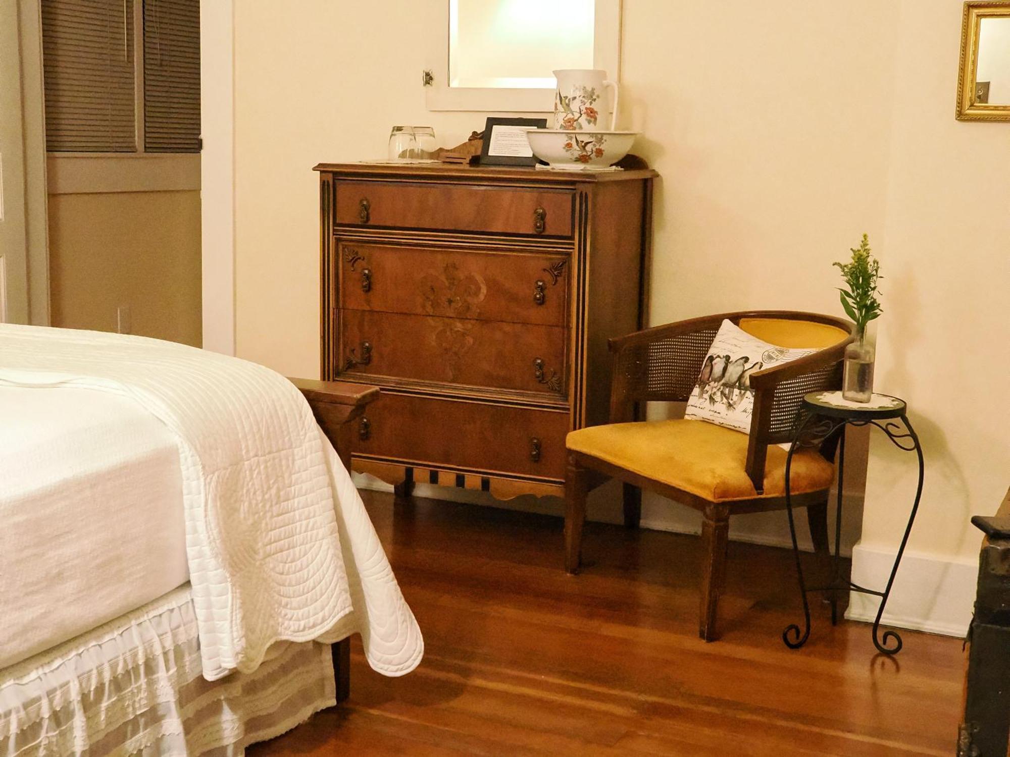 Lady Geneva Bed & Breakfast Medford Ngoại thất bức ảnh